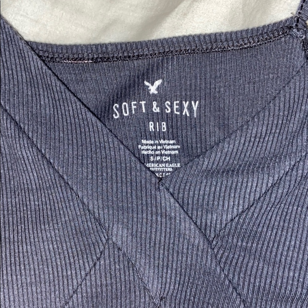 tank top - Picture 3 of 4